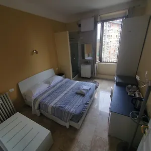 Emmy , Μιλάνο Ιταλία